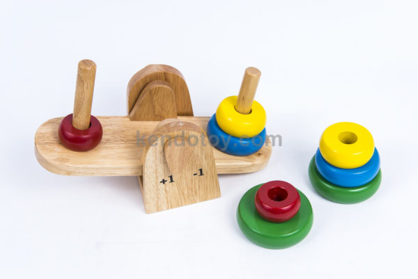 đồ chơi gỗ tháp cân bằng