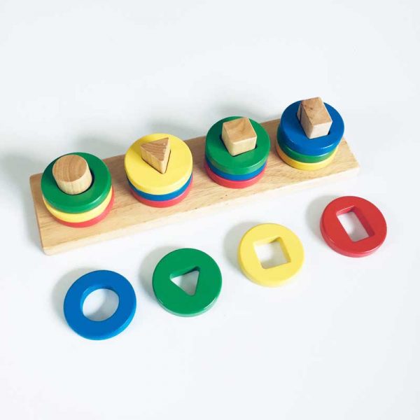 Xâu vòng tròn theo các dạng hình học đồ chơi giáo dục