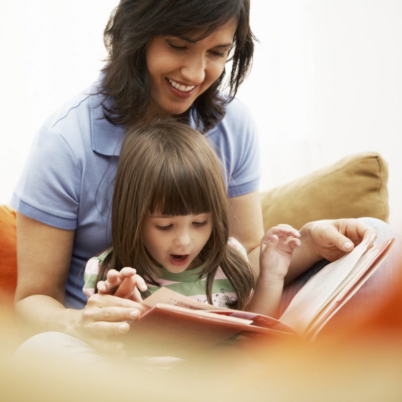 dạy trẻ học đọc sớm để phát triển kỹ năng