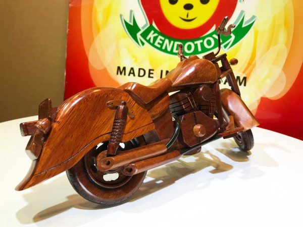 Xe đua mô tô gỗ mỹ nghệ